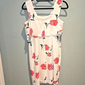 (New) Nine West Floral Print Dress Size 2